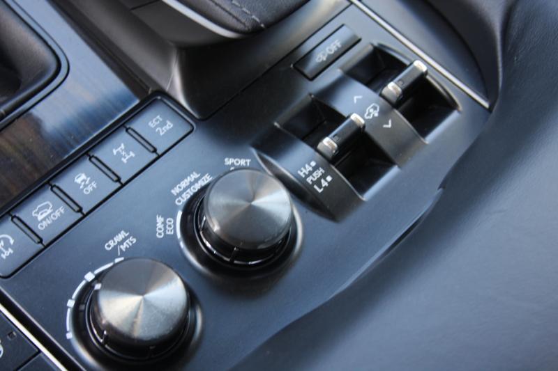 Lexus LX 570 Sport Utility 2016