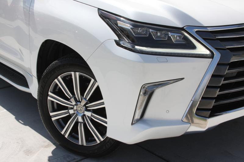 Lexus LX 570 Sport Utility 2016