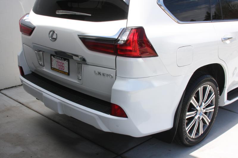 Lexus LX 570 Sport Utility 2016