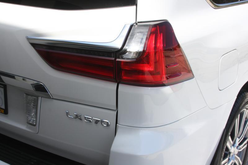 Lexus LX 570 Sport Utility 2016