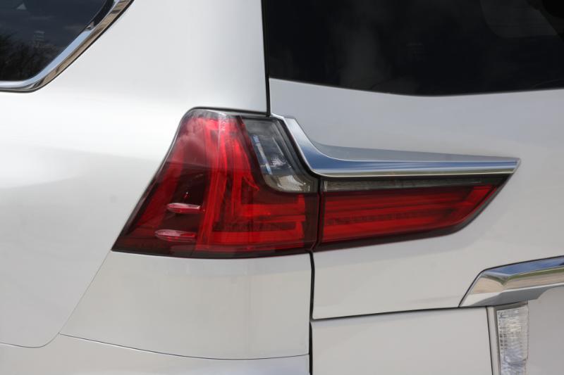 Lexus LX 570 Sport Utility 2016