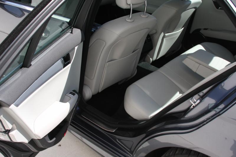 Mercedes-Benz C-Class C300 4MATIC Sport Sedan 2009