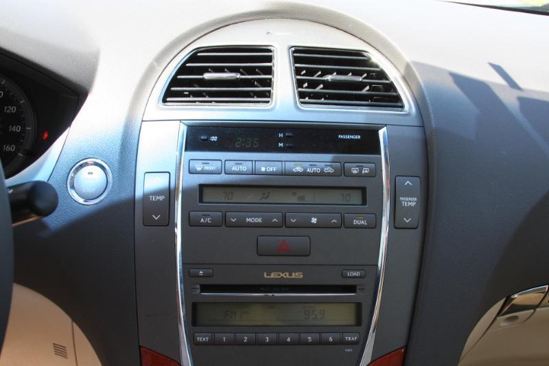 Lexus ES 350 Sedan 2011