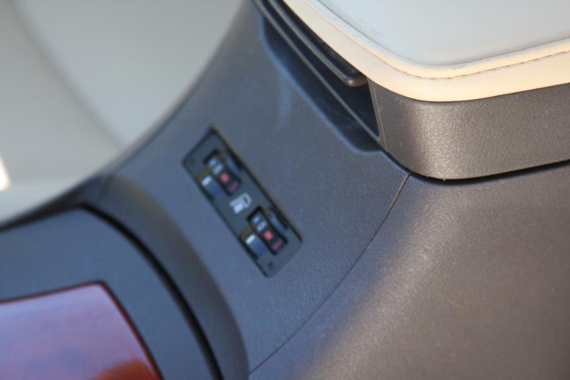 Lexus ES 350 Sedan 2011