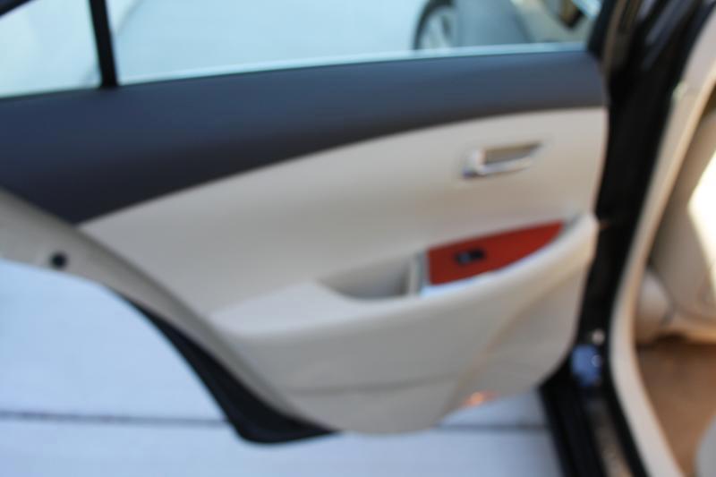 Lexus ES 350 Sedan 2011