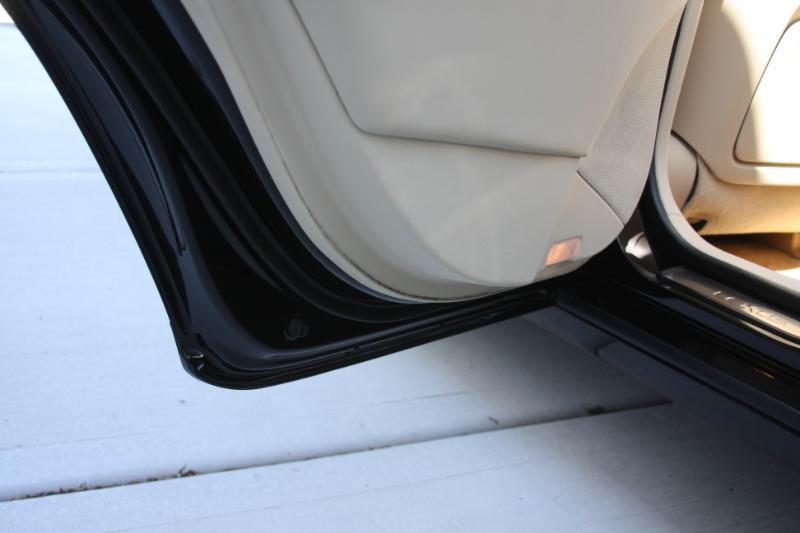 Lexus ES 350 Sedan 2011