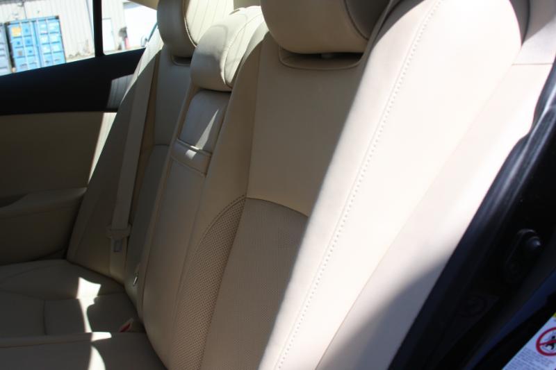 Lexus ES 350 Sedan 2011