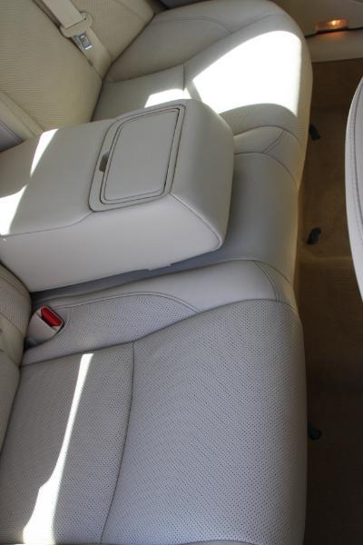 Lexus ES 350 Sedan 2011