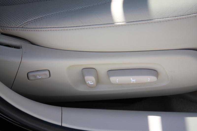 Lexus ES 350 Sedan 2011