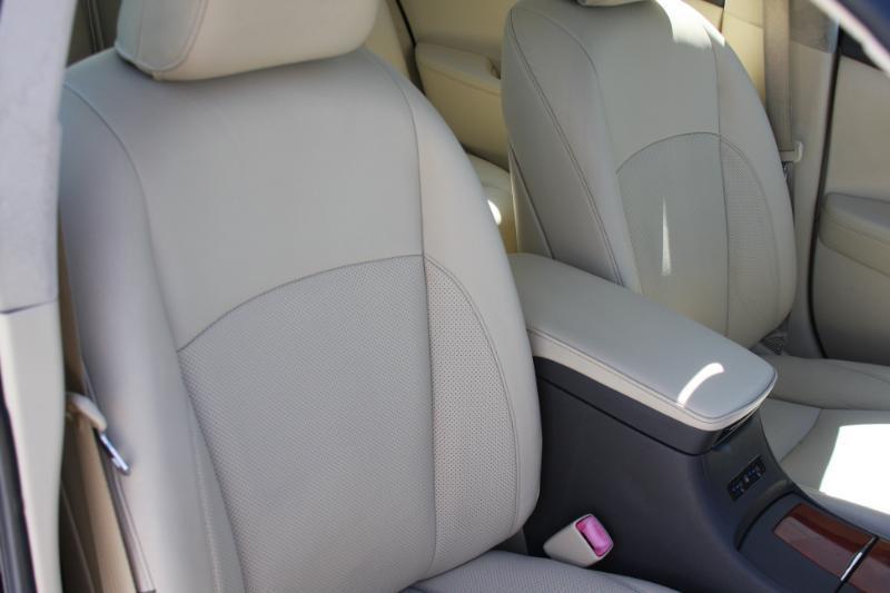 Lexus ES 350 Sedan 2011