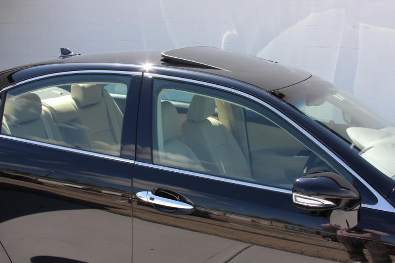 Lexus ES 350 Sedan 2011