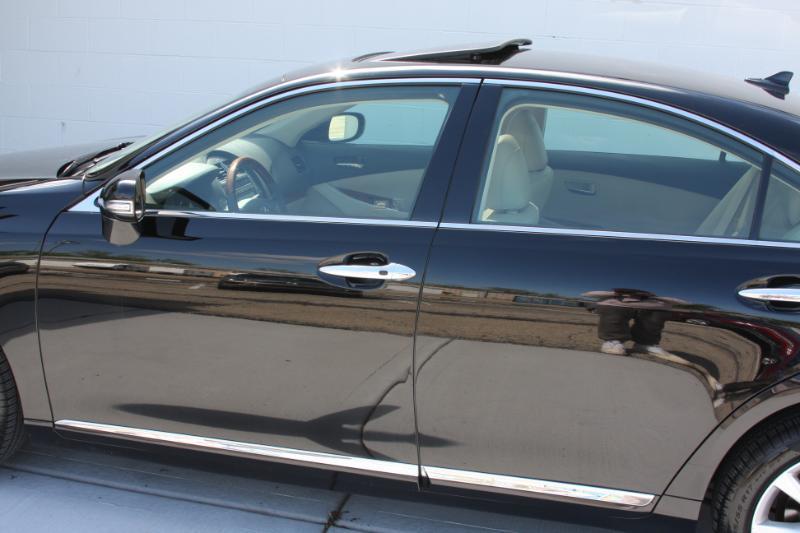 Lexus ES 350 Sedan 2011