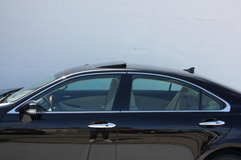 Lexus ES 350 Sedan 2011