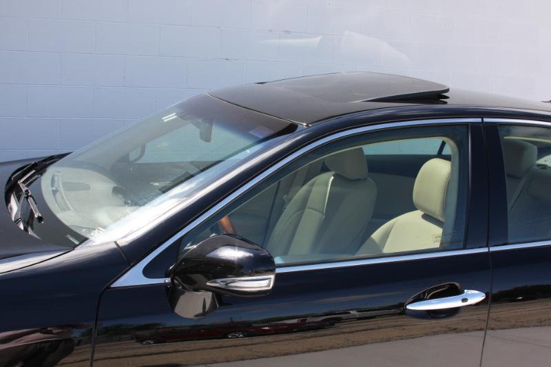 Lexus ES 350 Sedan 2011