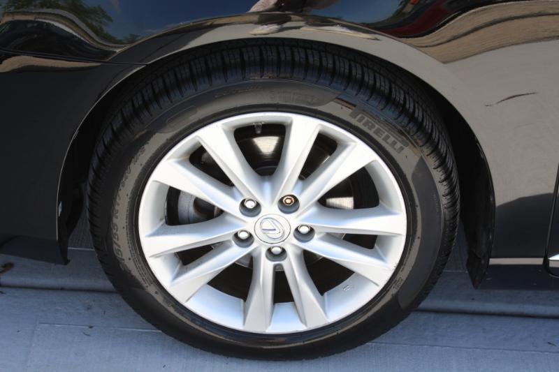 Lexus ES 350 Sedan 2011