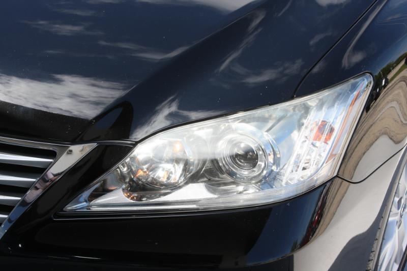 Lexus ES 350 Sedan 2011