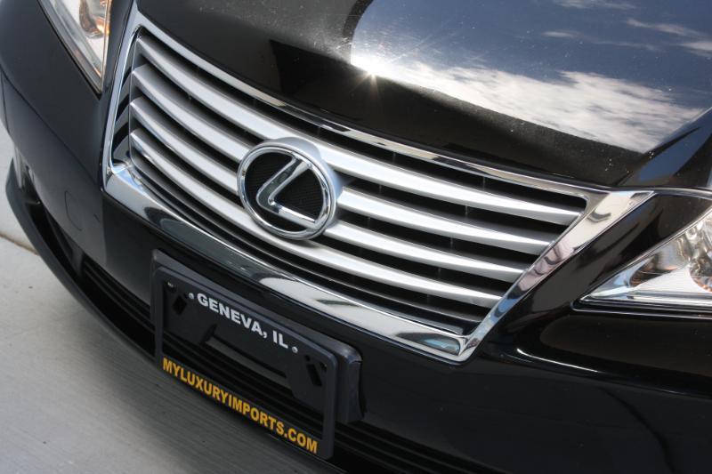 Lexus ES 350 Sedan 2011