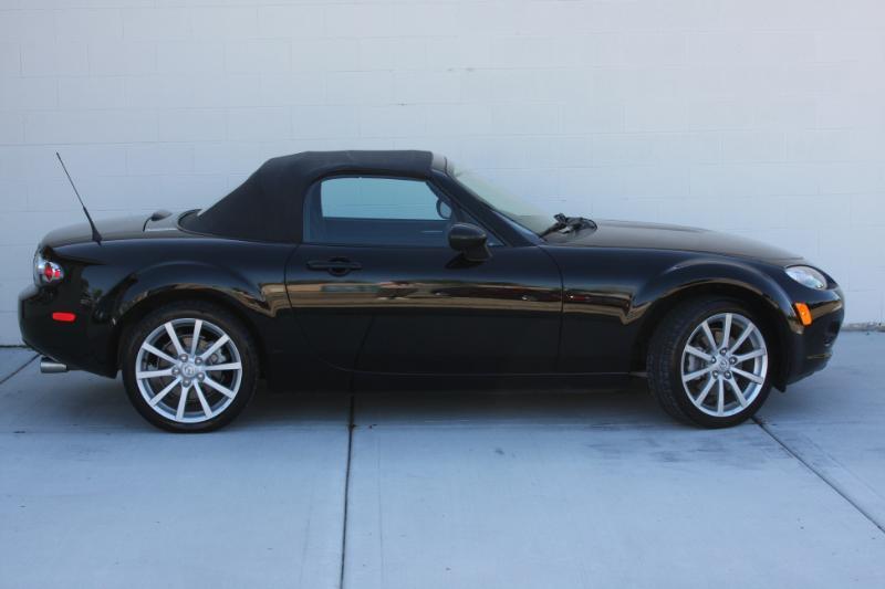 Mazda MX-5 Miata Grand Touring 2007