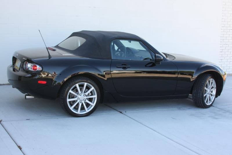 Mazda MX-5 Miata Grand Touring 2007