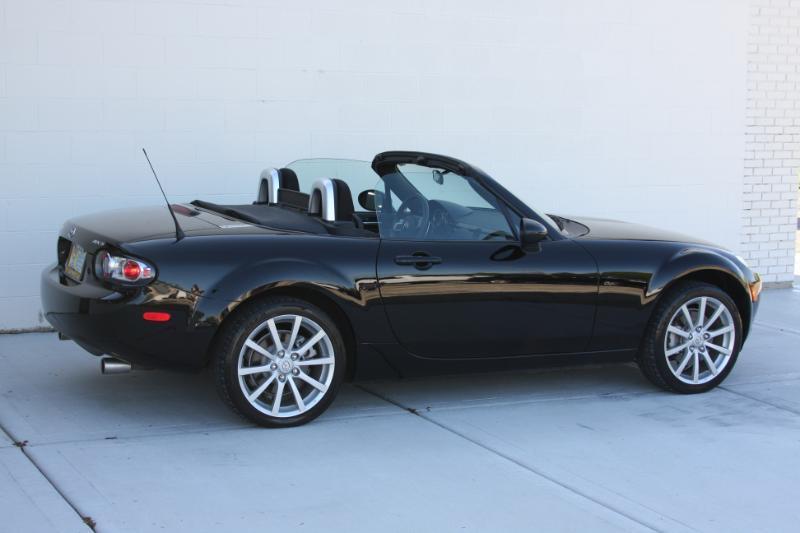 Mazda MX-5 Miata Grand Touring 2007
