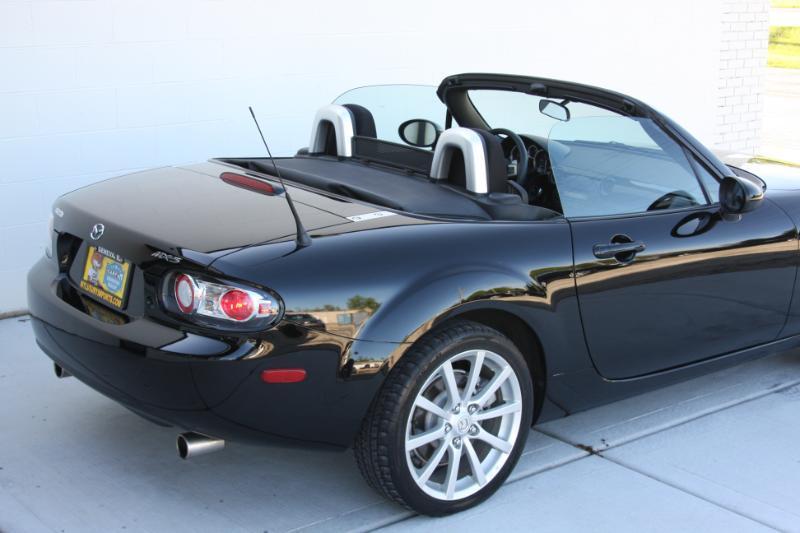 Mazda MX-5 Miata Grand Touring 2007