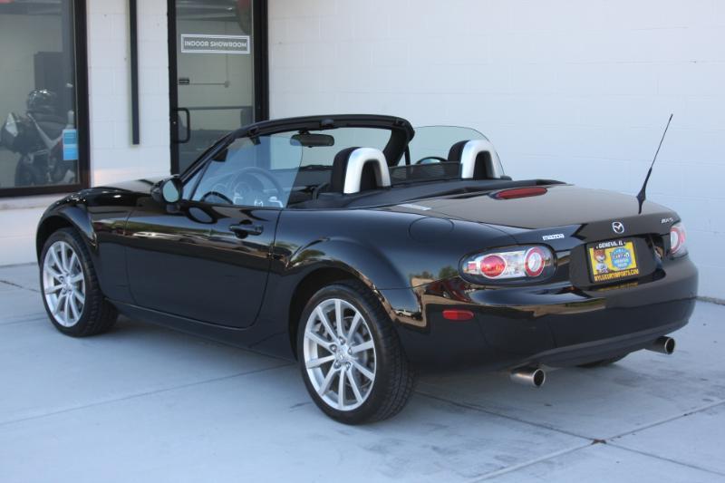 Mazda MX-5 Miata Grand Touring 2007