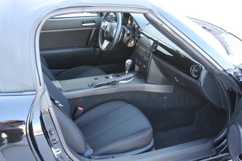 Mazda MX-5 Miata Grand Touring 2007