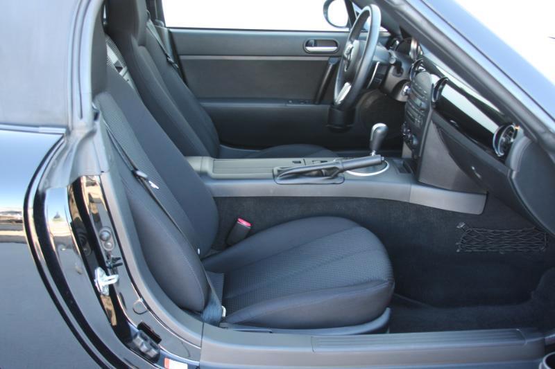 Mazda MX-5 Miata Grand Touring 2007