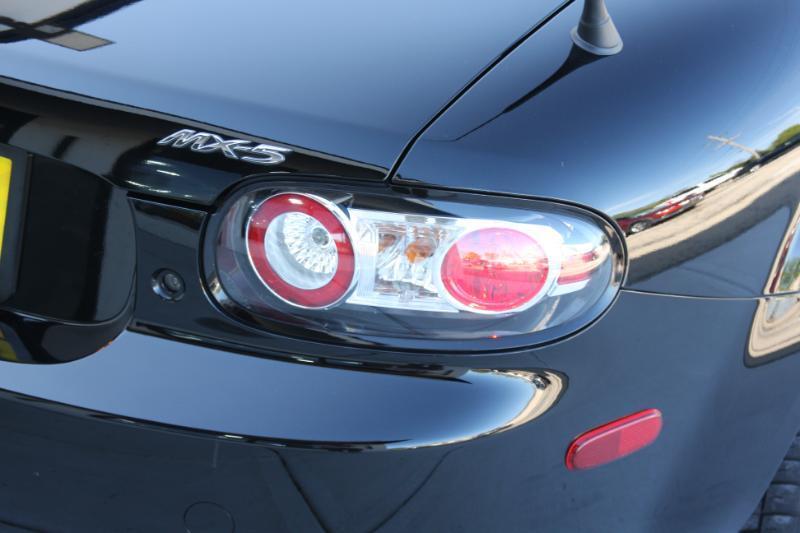 Mazda MX-5 Miata Grand Touring 2007