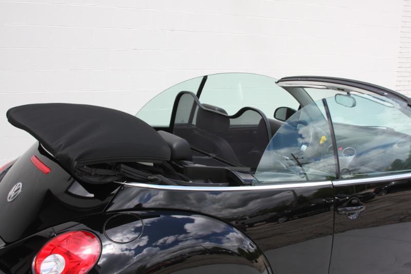 Volkswagen New Beetle SE Convertible 2008