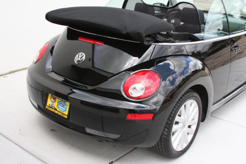 Volkswagen New Beetle SE Convertible 2008