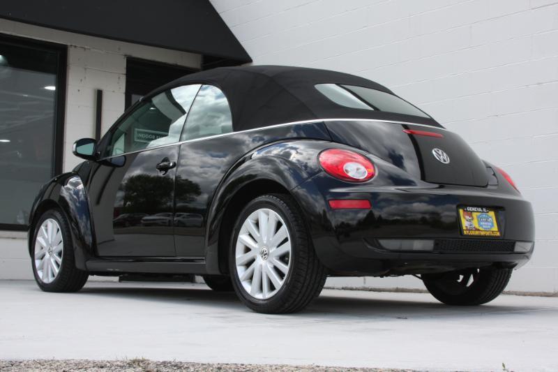 Volkswagen New Beetle SE Convertible 2008