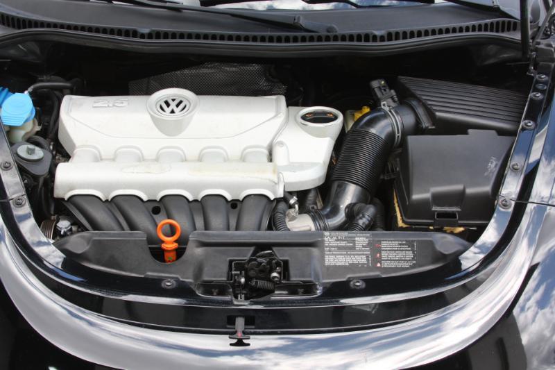 Volkswagen New Beetle SE Convertible 2008