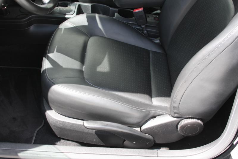 Volkswagen New Beetle SE Convertible 2008