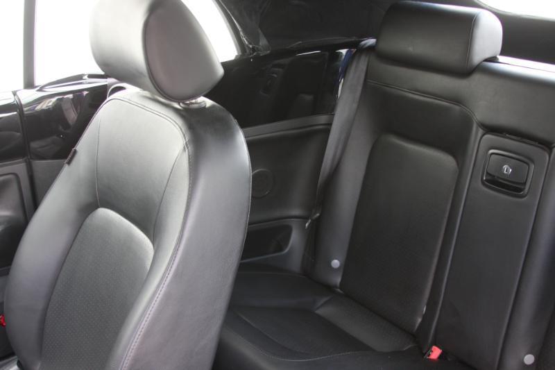 Volkswagen New Beetle SE Convertible 2008