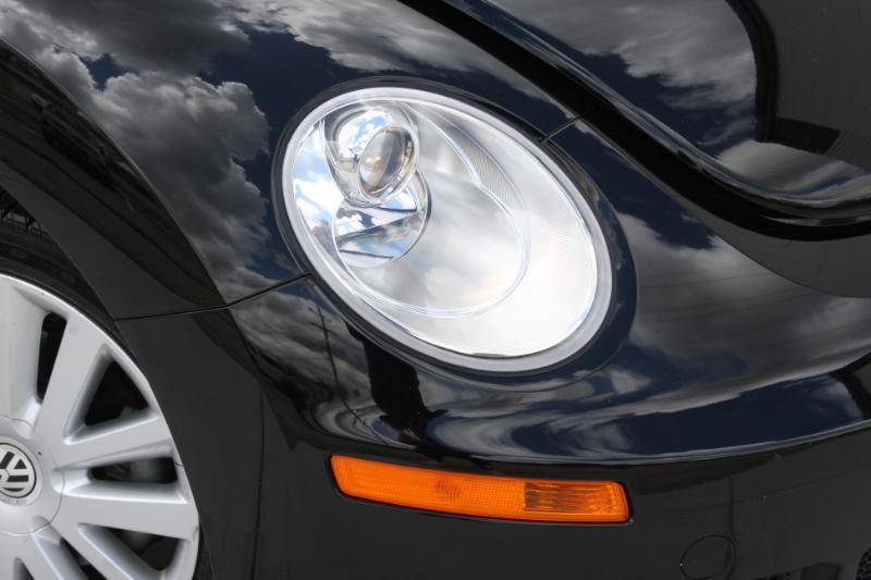 Volkswagen New Beetle SE Convertible 2008