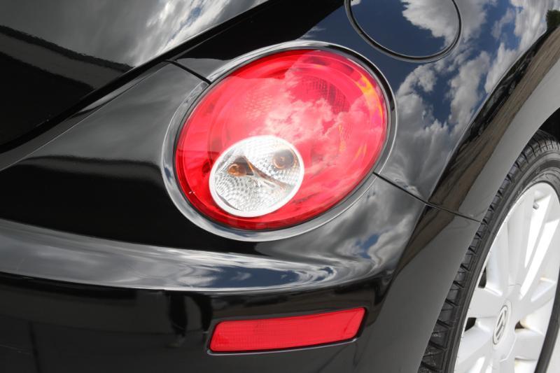 Volkswagen New Beetle SE Convertible 2008