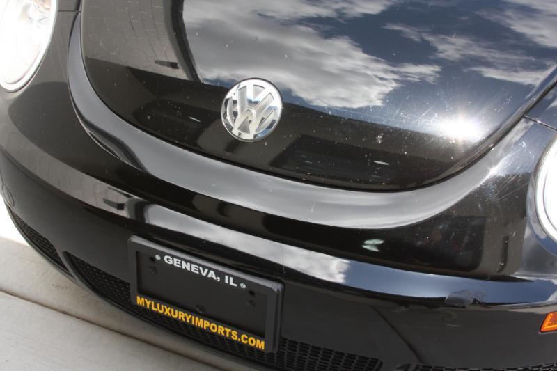 Volkswagen New Beetle SE Convertible 2008