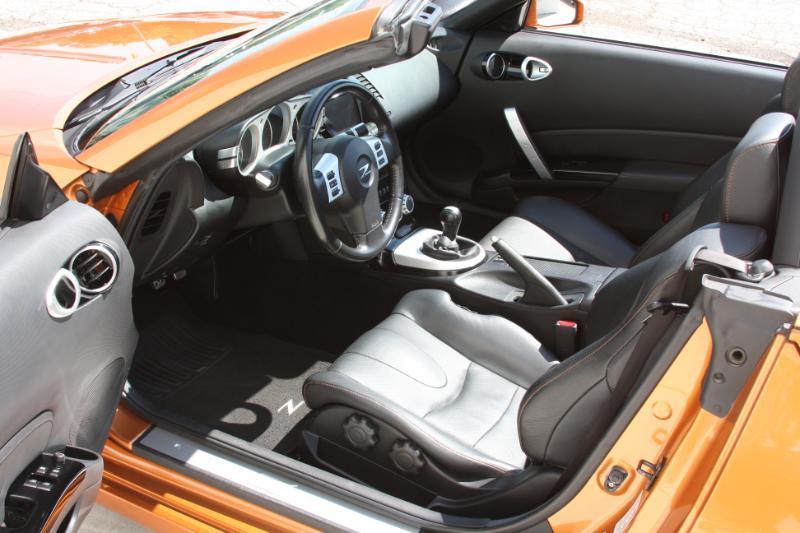 Nissan 350Z Grand Touring Roadster 2006