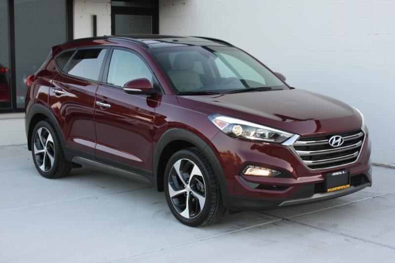 Hyundai Tucson Limited w/Ultimate Package AWD 2016