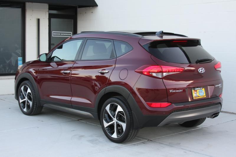 Hyundai Tucson Limited w/Ultimate Package AWD 2016