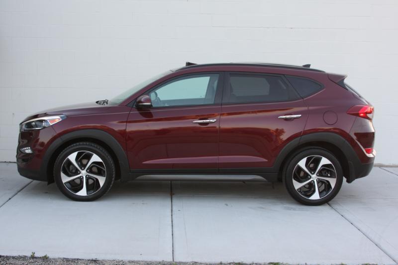 Hyundai Tucson Limited w/Ultimate Package AWD 2016