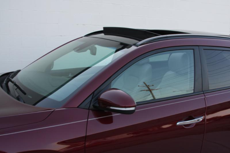 Hyundai Tucson Limited w/Ultimate Package AWD 2016
