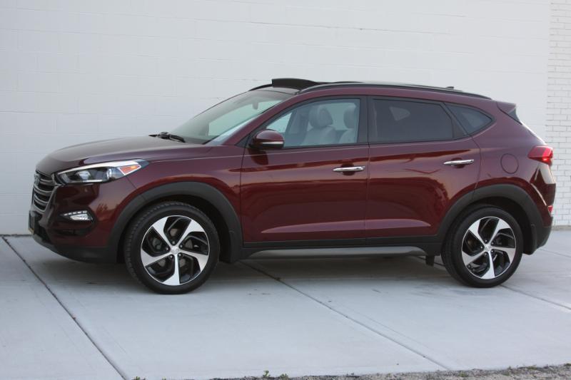 Hyundai Tucson Limited w/Ultimate Package AWD 2016