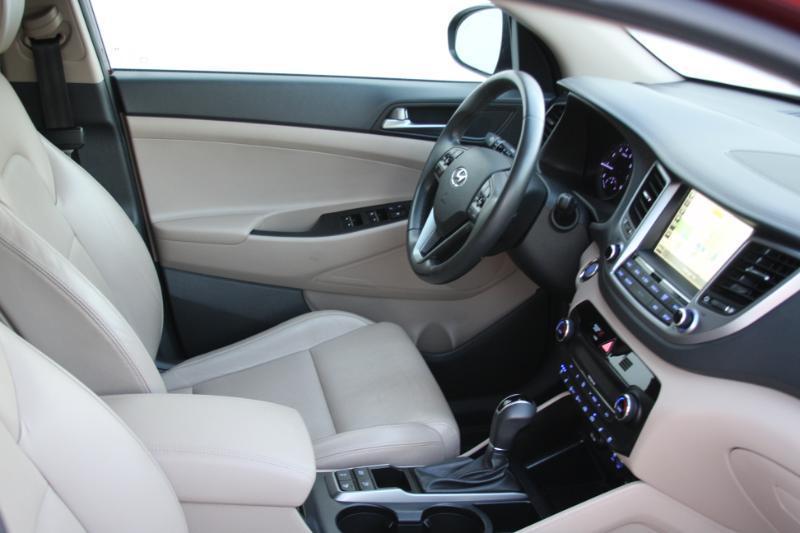 Hyundai Tucson Limited w/Ultimate Package AWD 2016