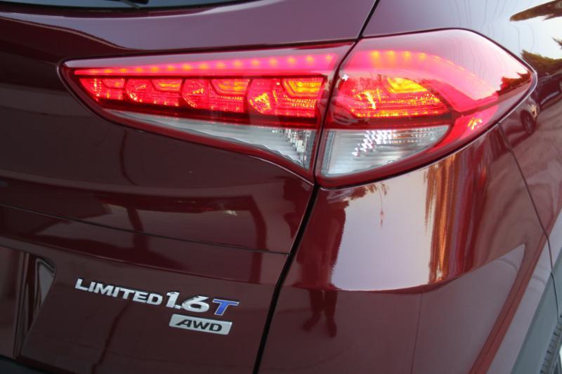 Hyundai Tucson Limited w/Ultimate Package AWD 2016
