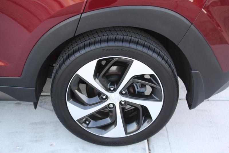 Hyundai Tucson Limited w/Ultimate Package AWD 2016