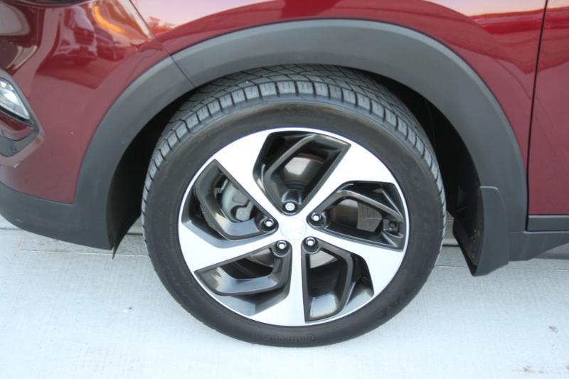 Hyundai Tucson Limited w/Ultimate Package AWD 2016