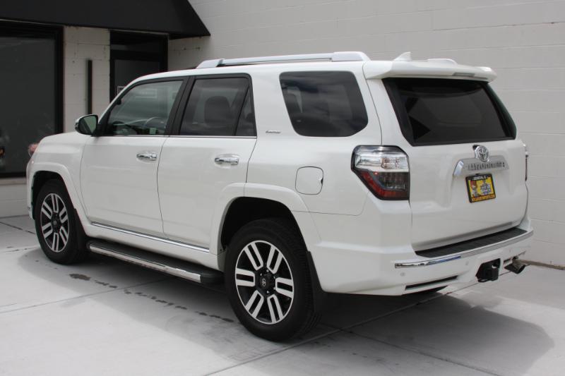 Toyota 4Runner Limited 4WD V6 2016
