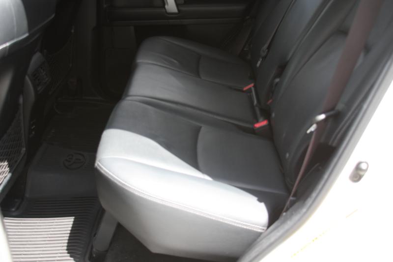 Toyota 4Runner Limited 4WD V6 2016